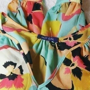 ☄HOT GAL Women's Vintage Style V-Neck Top- Size  M